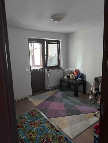 Apartament 2 camere etaj 1 Bulevard - 5