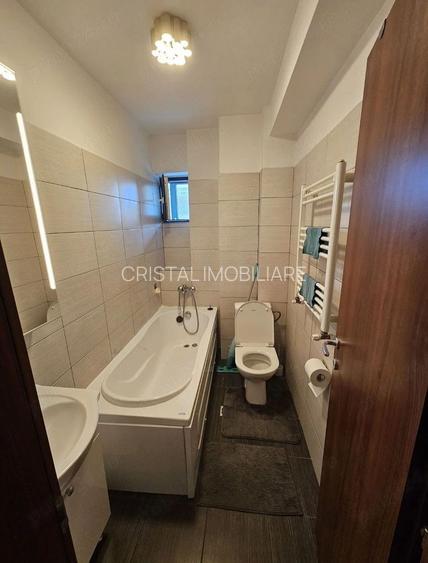 Apartament 2 camere decomandat, 2 balcoane, centrala, 3 min metrou - 5