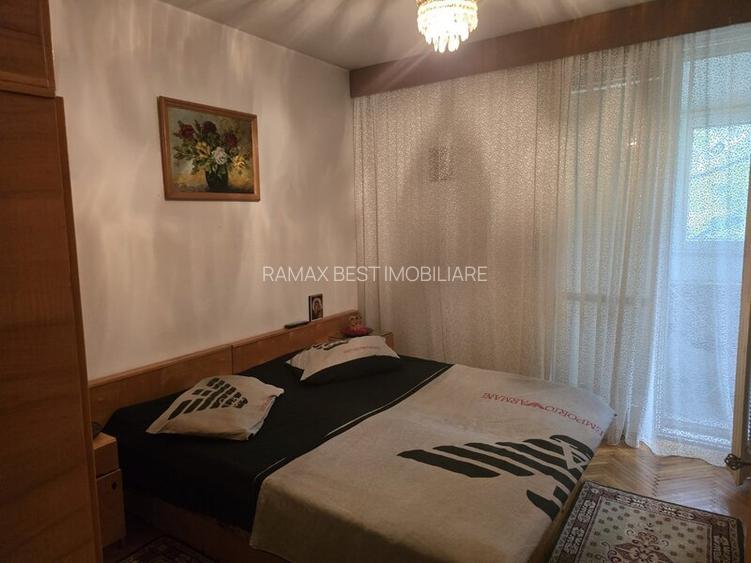 Titan, 7 minute metrou, pe Liviu Rebreanu, farmacia Tei, bloc 4 etaje - 11