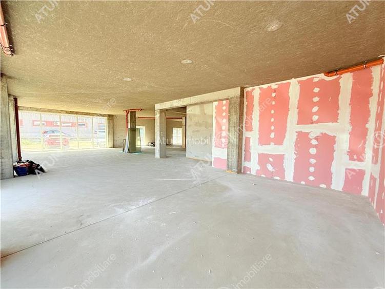 Spatiu comercial de inchiriat in Selimbar 245 mp si vitrina la strada - 9