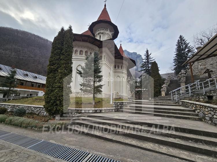 Casa de vacanta | Pensiune Turistica | 250mp | 6 camere | 4 bai |Ramet - 18