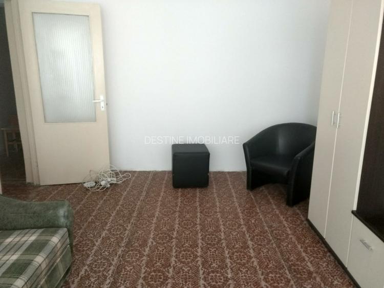 Apartament 2 camere decomandat, etaj intermediar - 4