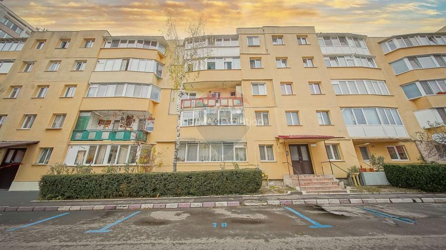 COMISION 0%|Apartament cu 3 camere|Decomandat|Noua|Loc de parcare - 10