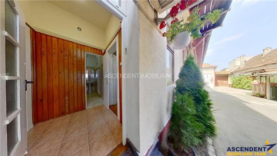 Central, nivel in casa parter, cu terasa si curte interioara, Brasov - 16