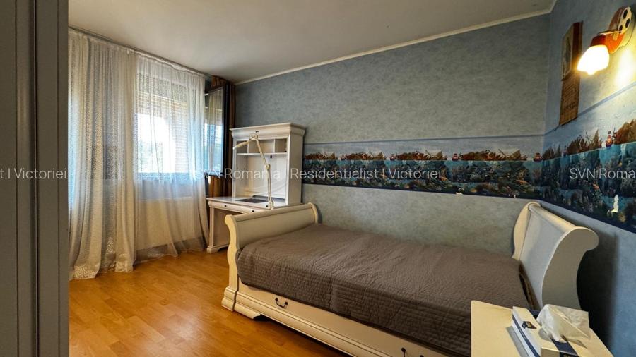 REV2004873 Vila Iesire la lac Ponton privat Piscina Balotesti - 18