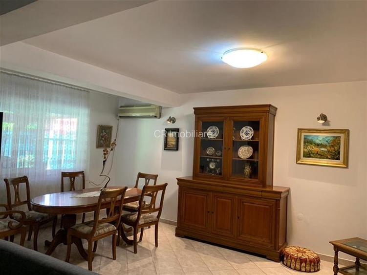 Vila  de vanzare 6 camere Iancu Nicolae cu Gradina - 3