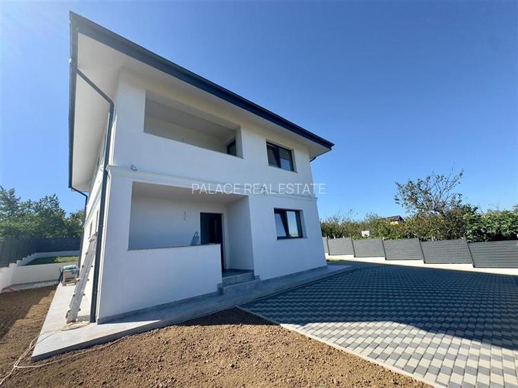 Vila individuala de vanzare in Barnova, zona retrasa si linistita - 23