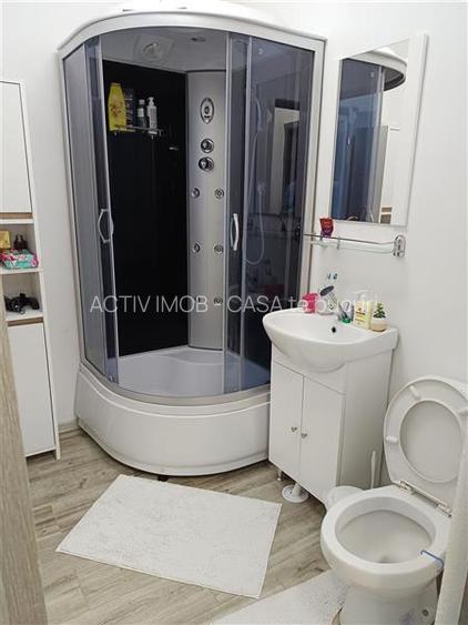 Apartament 2 camere in zona centrala Moldova Noua, langa piata - 9