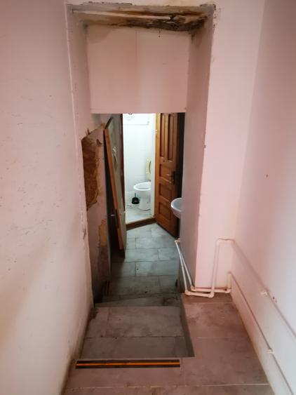 Spatiu Piata Ovidiu 50 mp parter cu demisol 50 mp