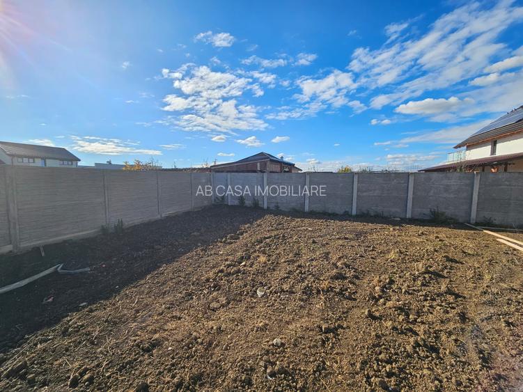 Duplex nou, P+E, 1 apartament la cheie, 1 la alb, Moșnița Veche, comision 0% - 5