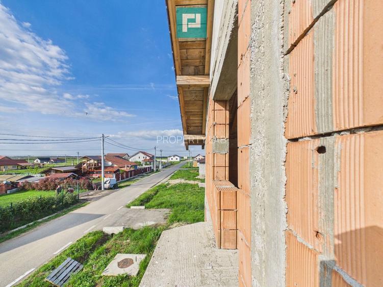 Casă la roșu cu  6 camere,  teren 500 mp în Aluniș - 13