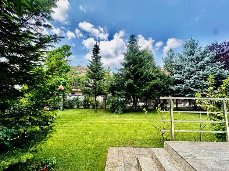 Vila moderna de vanzare 6 camere Iancu Nicolae - Mark Twain, Bucuresti 450 mp - 6