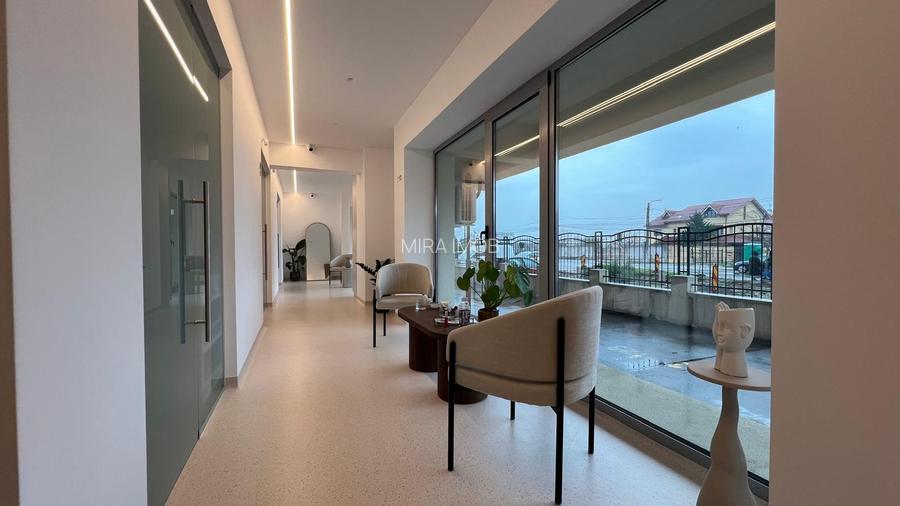 Spațiu comercial de vânzare | 247 mp | 2 unități | 10 locuri de parcare - 3