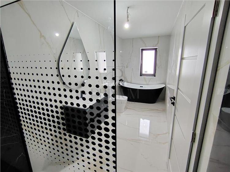 Duplex modern - separat prin camera tehnica - teren generos. - 10