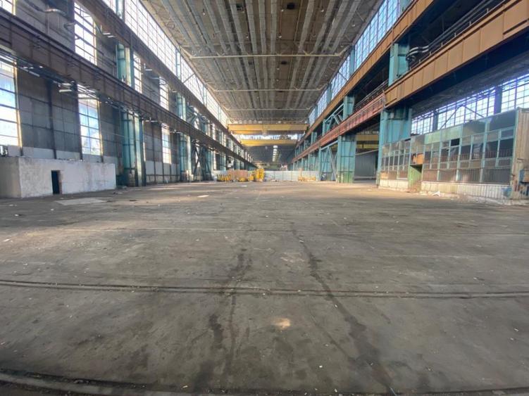 Spatiu industrial, 19900 mp, pod rulant 50 tone, zona Craiova Est