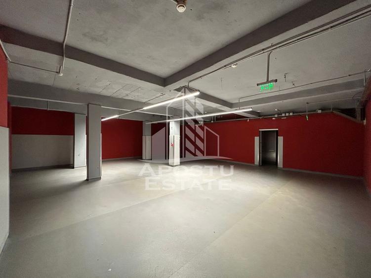 Spatiu comercial P+1,  641 mp, Complexul Studentesc