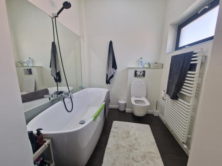 Mamaia Nord - 3 camere, 3 gr sanitare-100mp, mobilat-utilat complet nou