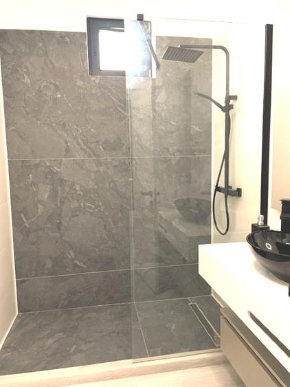 2 camere chiar pe plaja Lux si Calitate. Pret vanzare rapida