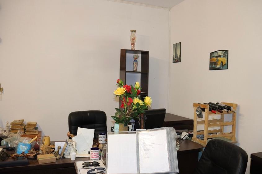 Clădire 220 mp cu salon evenimente - Huși