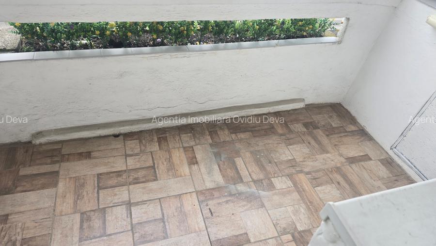Inchiriez apartament 2 camere decomandat in Deva, zona Spitalului Judetean et 2 - 4