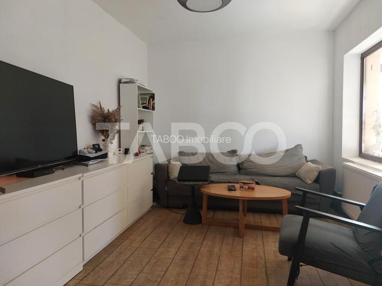 Pret avantajos-Casa individuala 146 mp 5 camere 238 mp teren  Cisnadie - 3