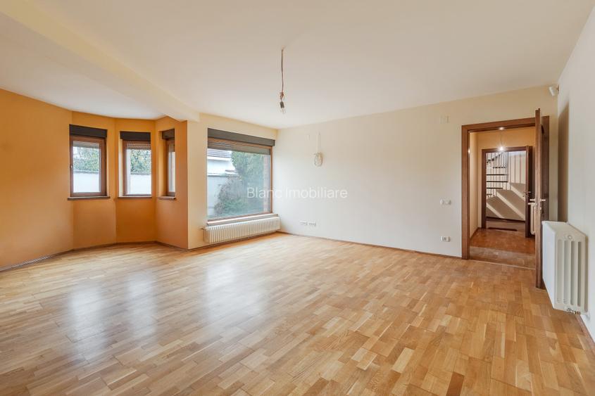 Casa Borș, 10 camere, 477 mp construiți - 4