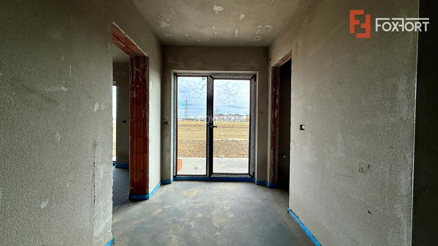 Duplex de vanzare, 4 camere in spate la Castel - Mosnita Noua - 13