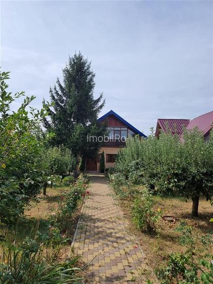 Casă de vânzare Iași-Capăt Cug-Valea Adâncă, la do - 18