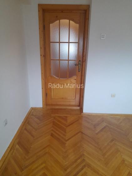 Apartament spatios 2 camere - zona BCR - etaj 3/3 - 66 mp - orientat Est si Vest - 3