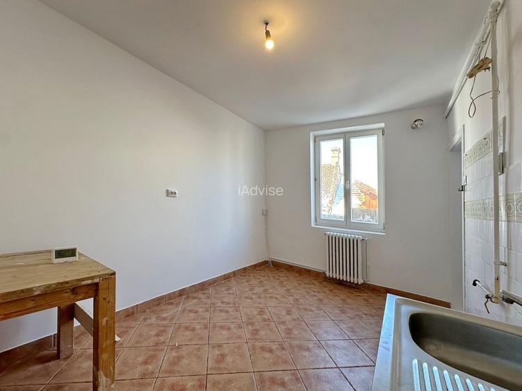 Apartament 4 camere de vânzare, Brașovul Vechi, structura generoasa - 9