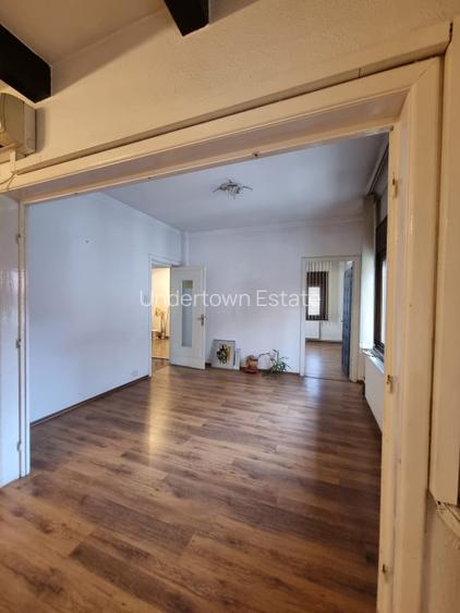 Apartament în vilă - Garaj (26mp) - intrare separată - 3