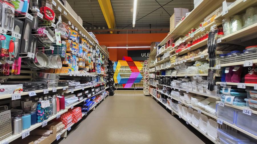 Spatiu comercial de vanzare - 325 mp cu chirias - 4