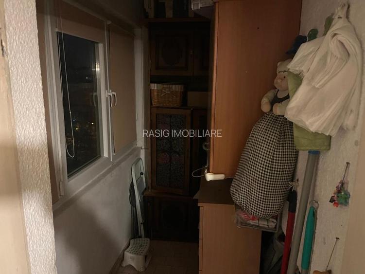 Apartamentu cu 3 camere, zona Baba Novac - 14