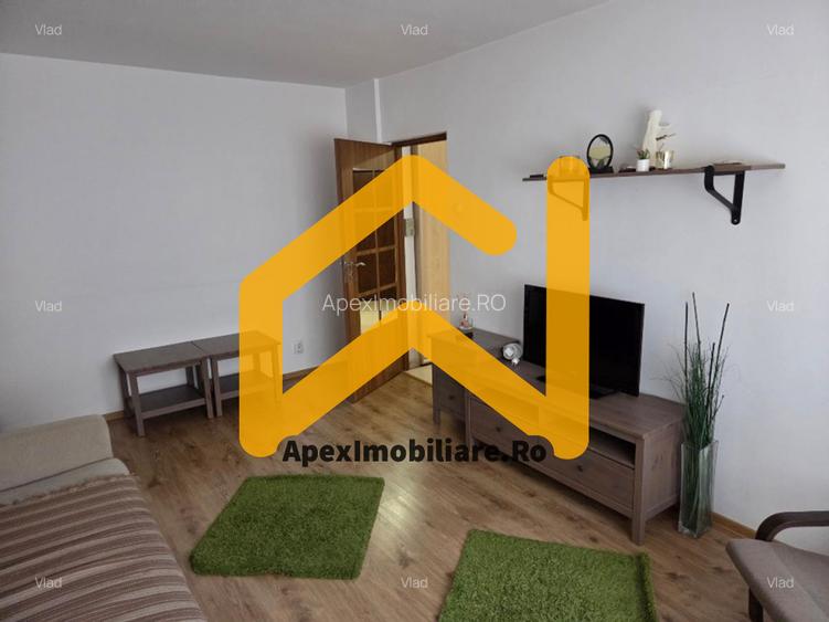 Universitate | Garsoniera Decomandata | Balcon | bloc 1980 | metrou 2m - 4