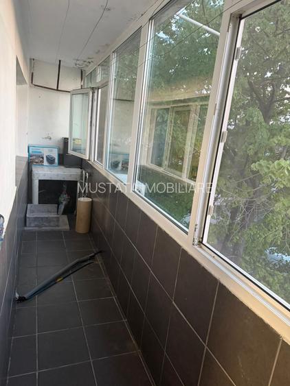 Apartament 3 camere confort 1 decomandat, zona Progresu, etaj 3/4. - 11