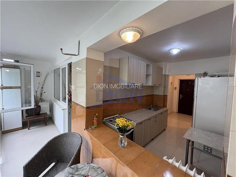 Obregia - Fantana Florilor,  bloc retras de la bulevard - 6