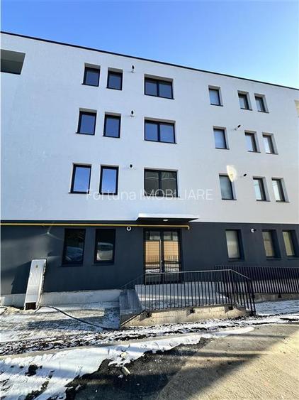 Apartament 3 Camere în bloc finalizat, etaj intermediar, construcție n - 5