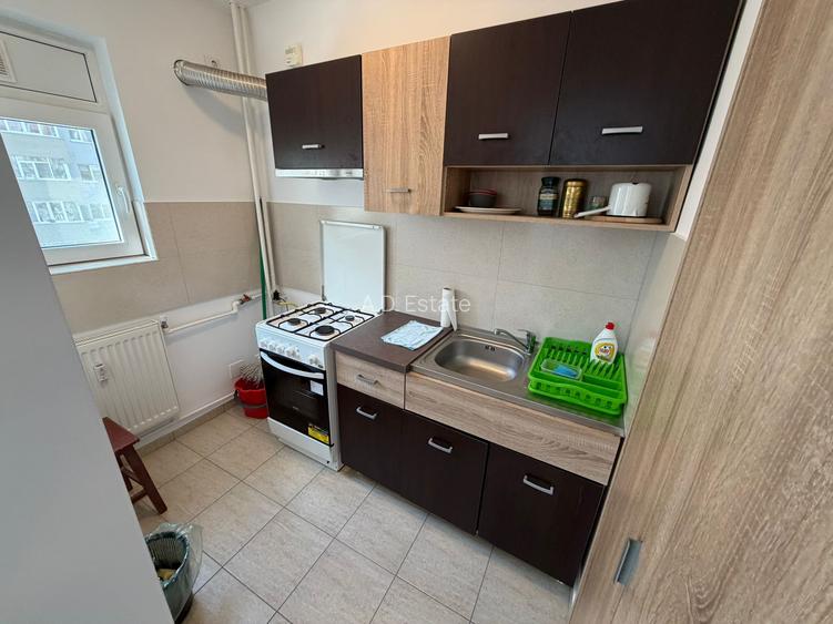 Garsoniera Titan 31 Mp Bloc 1978 Reabilitat Instalatii Schimbate 6 Min Metrou - 4