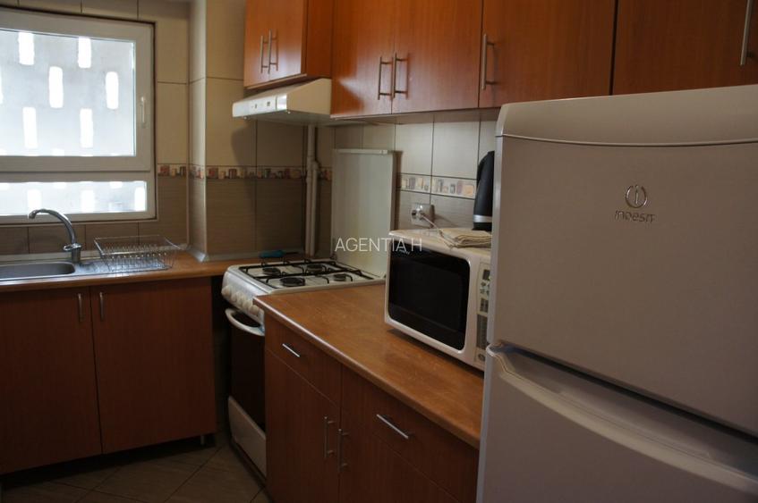Apt 3 camere dec. Calea Victoriei, mobilat, balcon,bloc solid, vedere superba - 9