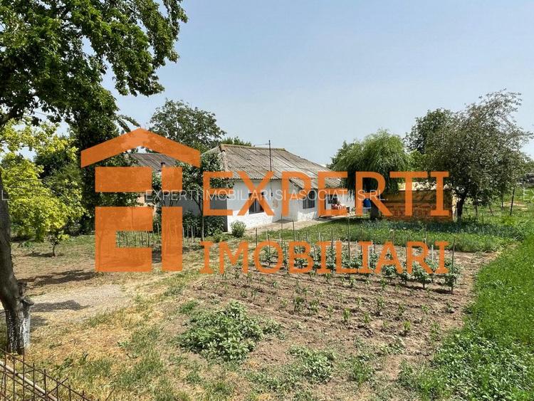 Casa de vanzare, situata in MIHAIL KOGALNICEANU - 3