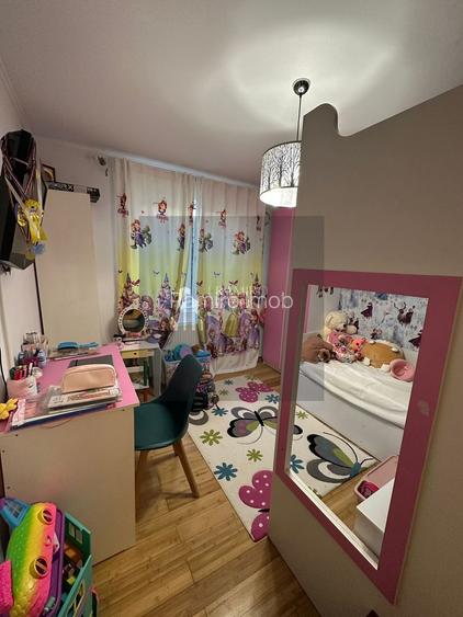 Apartament 3 camere metrou Piata Sudului Sector 4 - 13