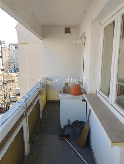 3 camere decomandate centru - 8