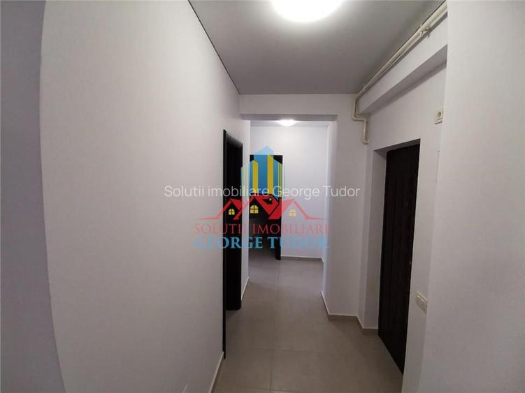 Inchiriere apartament 3 camere Militari Residence - 3