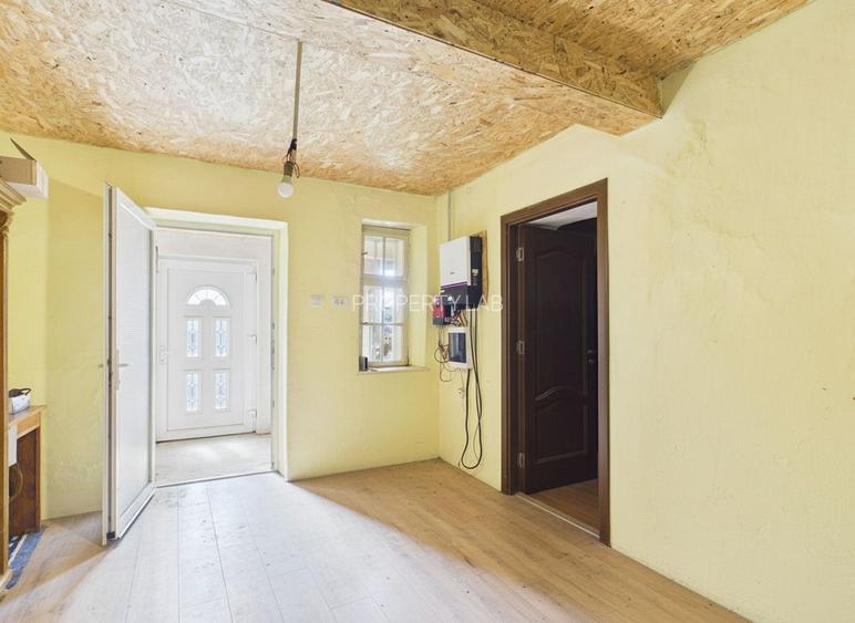 Casă  Sântana cu 3 camere și panouri fotovoltaice - 5