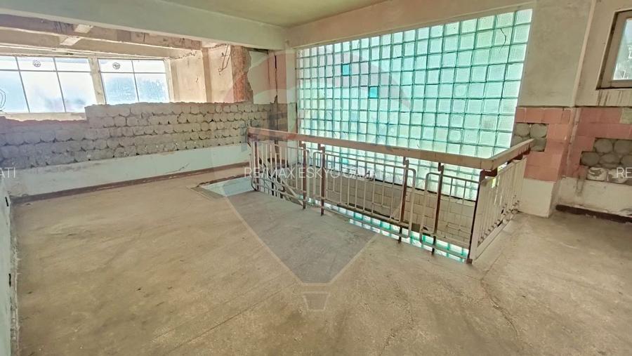 Cladire/Spatiu comercial central de vanzare  in Galati - 10