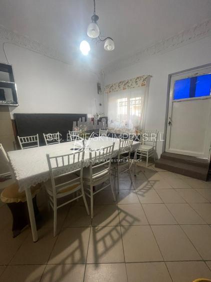 Casa interbelica - 5 camere, central, aproape de  Liceul Pedagogic si Tomis Mall - 10