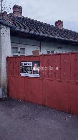 Teren de 1.333mp, Casa - constructie de 302m, in Centru - 8