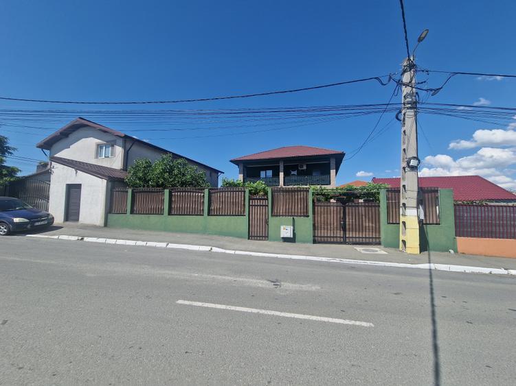 Valu lui Traian- Vila P+1, 4 camere, garaj, terasa, teren 716mp-260.000e neg
