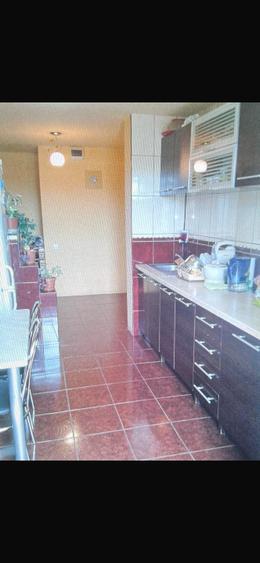 Apartament 3 camere de vanzare mobilat si utilat