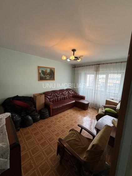 4 camere - Gara- Centru- etaj 1- liber- 170000 euro - 4